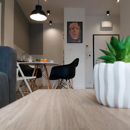 Chill Apartments Expo Slawinska ワルシャワ エクステリア 写真