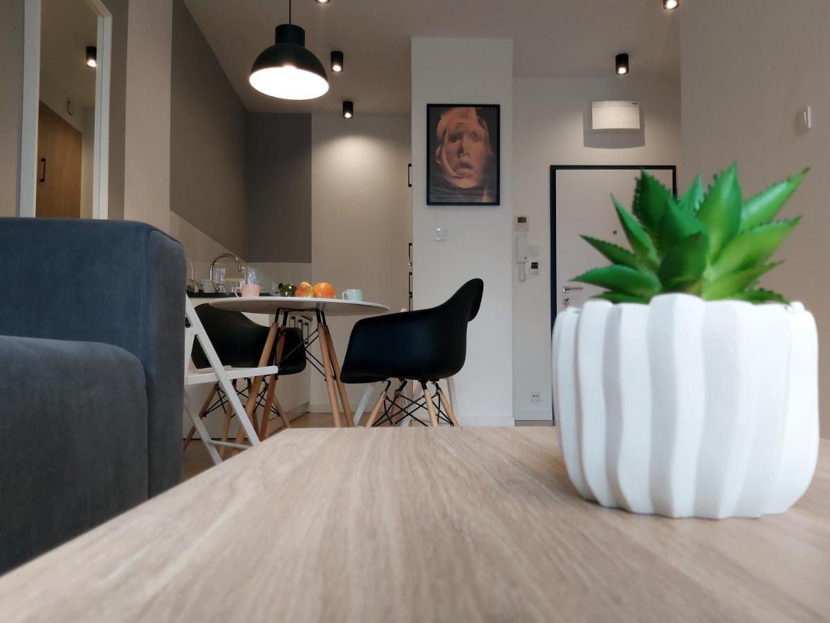 Chill Apartments Expo Slawinska ワルシャワ エクステリア 写真