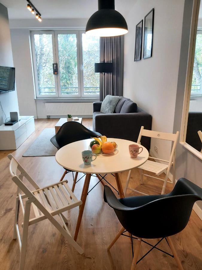 Chill Apartments Expo Slawinska ワルシャワ エクステリア 写真