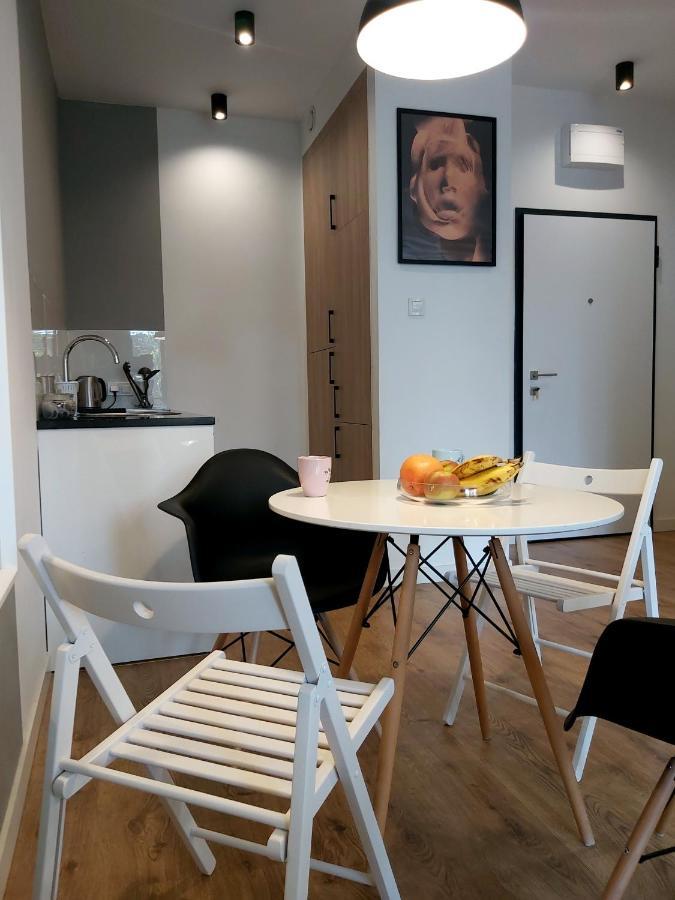 Chill Apartments Expo Slawinska ワルシャワ エクステリア 写真